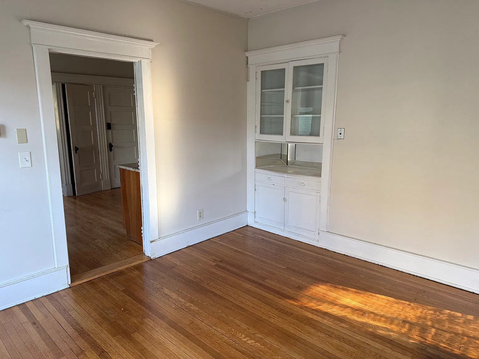 2 bed, 1400 sqft, $1,650 — Photo 4