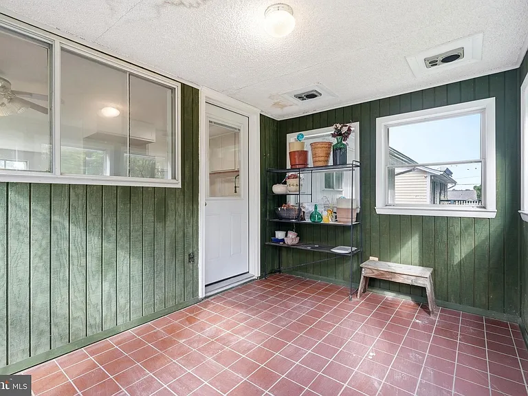 6741 Kincheloe Ave — Photo 38