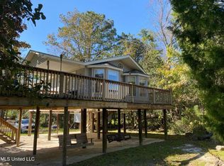 13428 River Rd, Gulfport, MS 39503