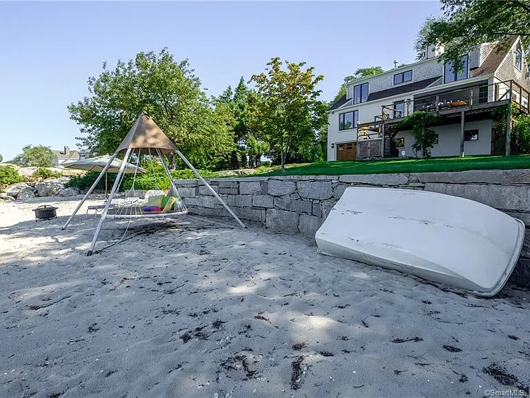 10 Morgan Point — Photo 8
