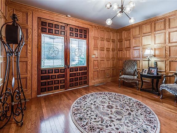 5th image of 1117 W Jefferson St