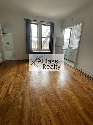 Rented by A Class Realty International | media 22