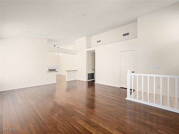 4th image of 9725 Sierra Mesa Ave