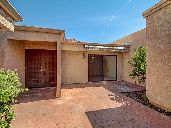 3rd image of 3056 N Ardmore Ct