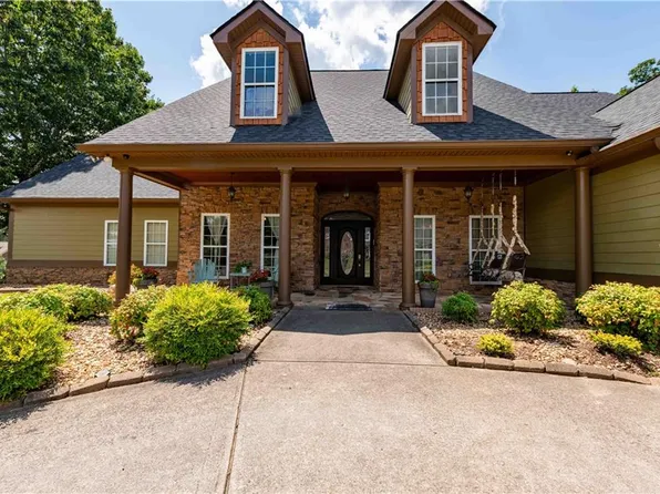 42 Rocky Mountain Pass, Adairsville, GA 30103