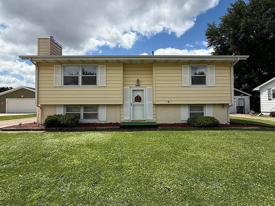1st image of 1609 Hillary Ave