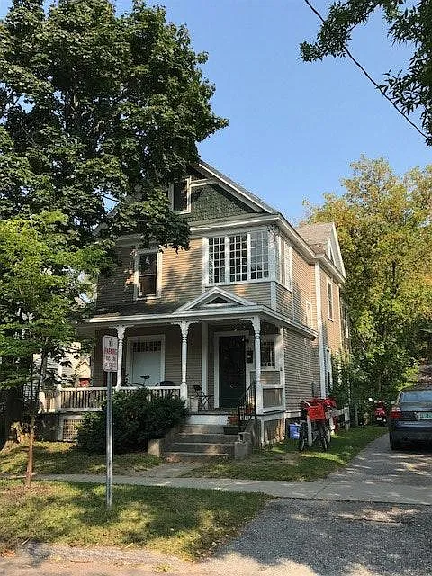 84 Loomis St