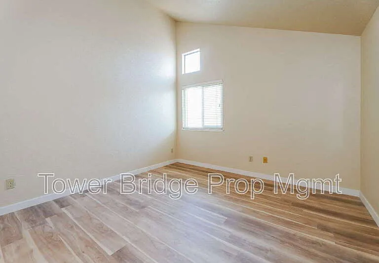 1019 Dornajo Way #246 — Photo 9