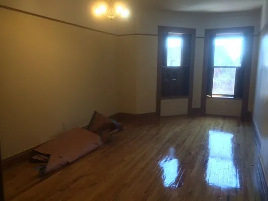 Rented by Evergreen Apartments BK | media 11