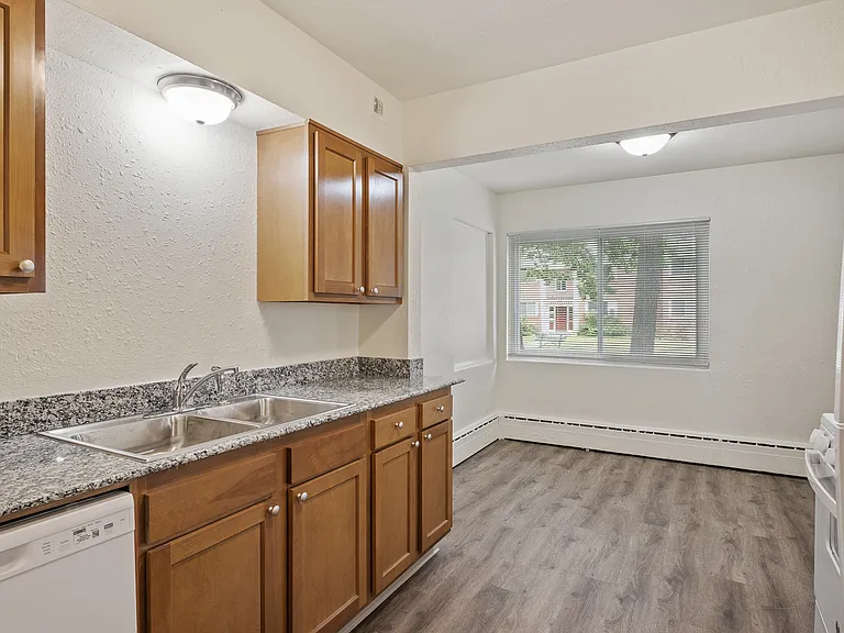 1457 Burke Ave NE — Photo 13