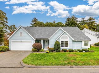 16 Southbridge Ct #16, Simsbury, CT 06070