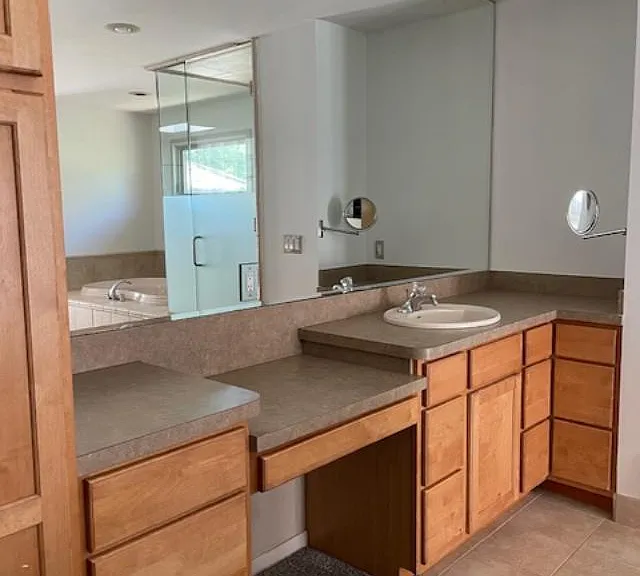 1075 Lalond Ave — Photo 35