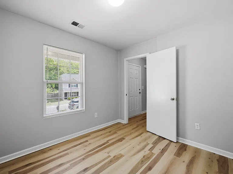 152 Evvalane Dr — Photo 27