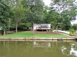 535 Lake Dr #8, Lexington, NC 27292
