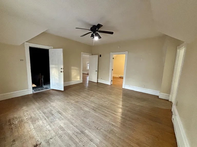 320 Augusta Ave SE #2 — Photo 7
