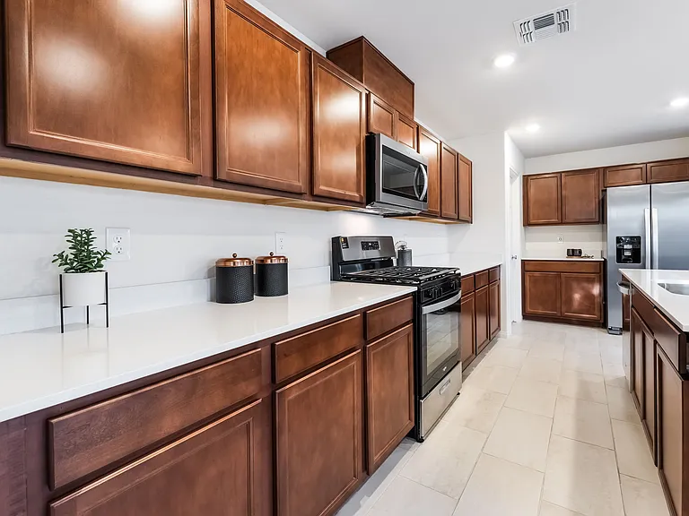 4327 W Gary Ave — Photo 7