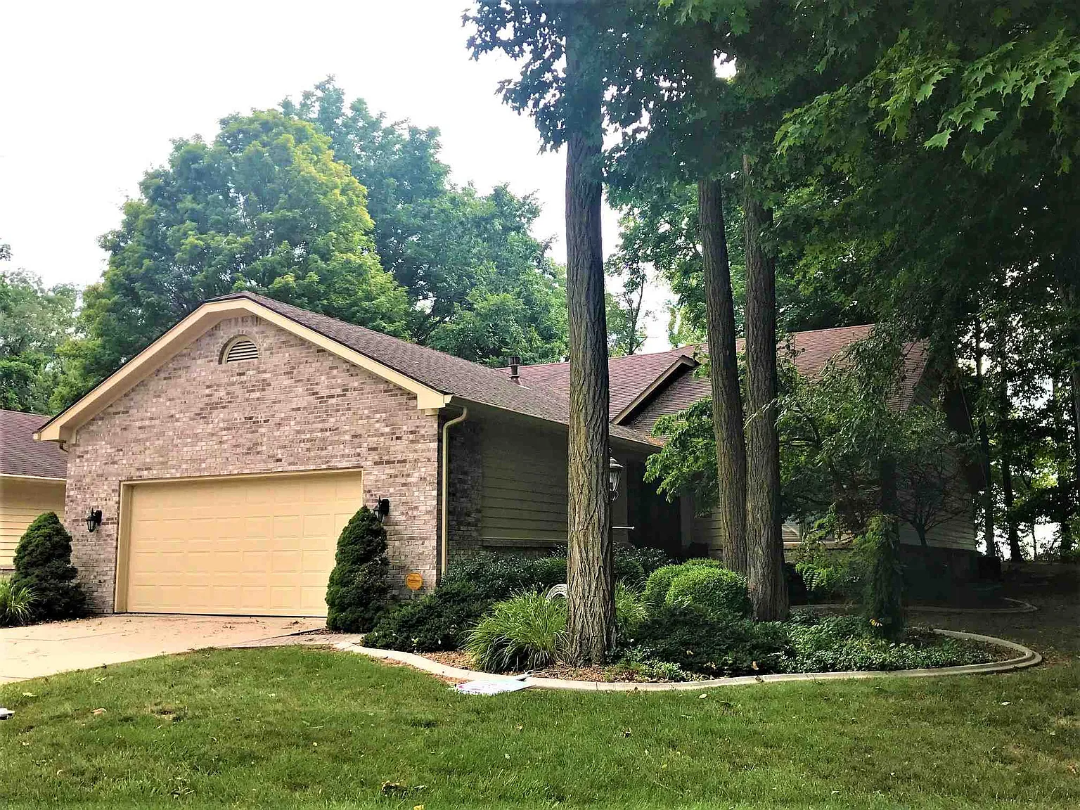 3409 Woodhaven Trl photo 1