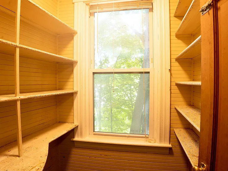 9 Terrace Pl #11 — Photo 4