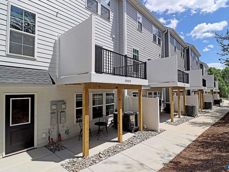 1st image of 2415 Anlee Rd #B