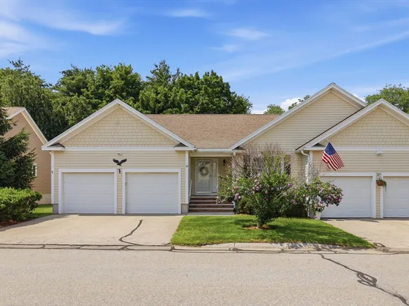 39 Russell Farm Dr, Methuen, MA 01844