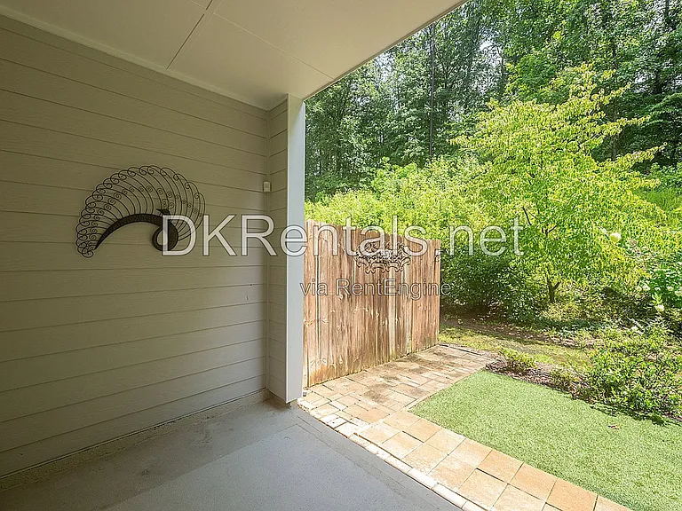 345 Franklin Ln — Photo 22