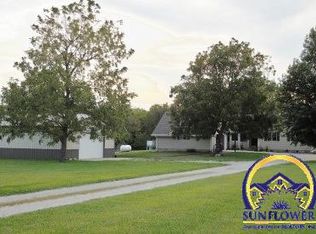 13901 Prost Rd, Carbondale, KS 66414