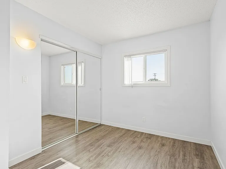 Tuscania Apartments — Photo 16