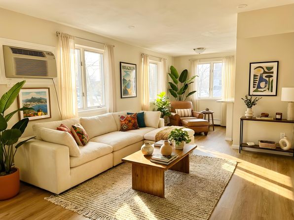 21 Greenwood St APT 14