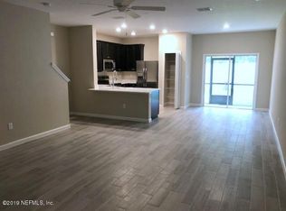 7361 Palm Hills Dr, Jacksonville, FL 32244