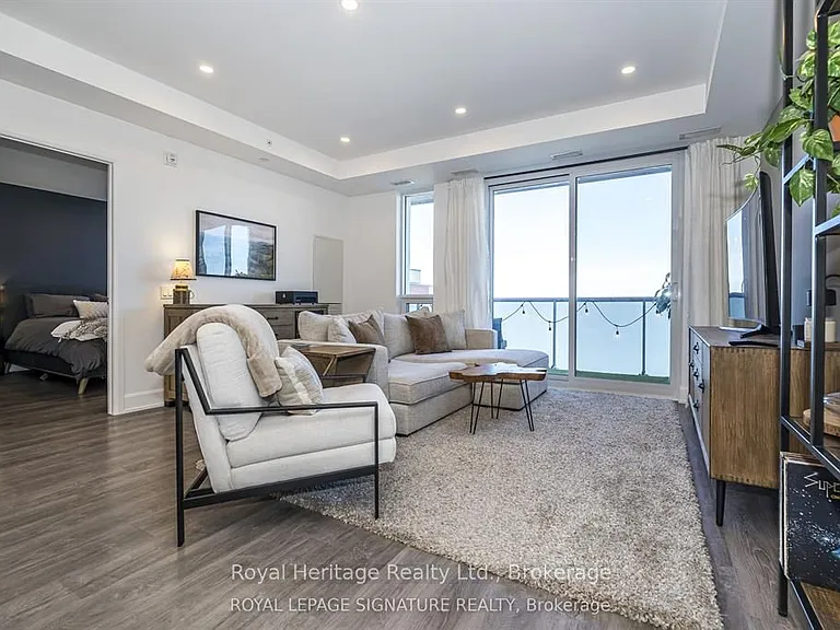 195 Hunter St E #412 — Photo 8