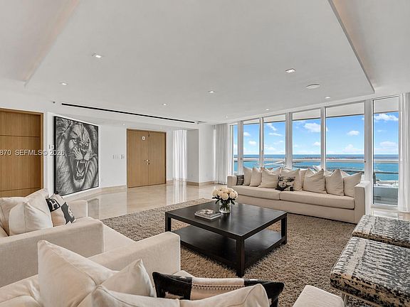 5th image of 1643 Brickell Ave APT 3904