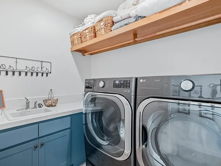 669 Calypso Pl — Photo 30