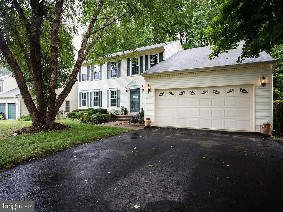 1st image of 8 Puri Ln