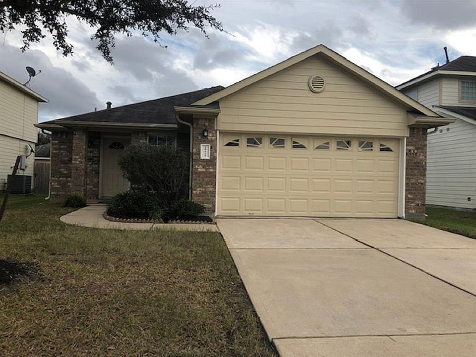 1st image of 19519 Plantation Cove Ln