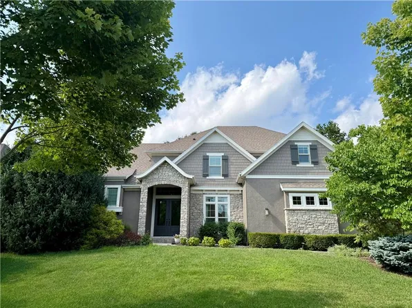 5008 W 141st Ter, Leawood, KS 66224