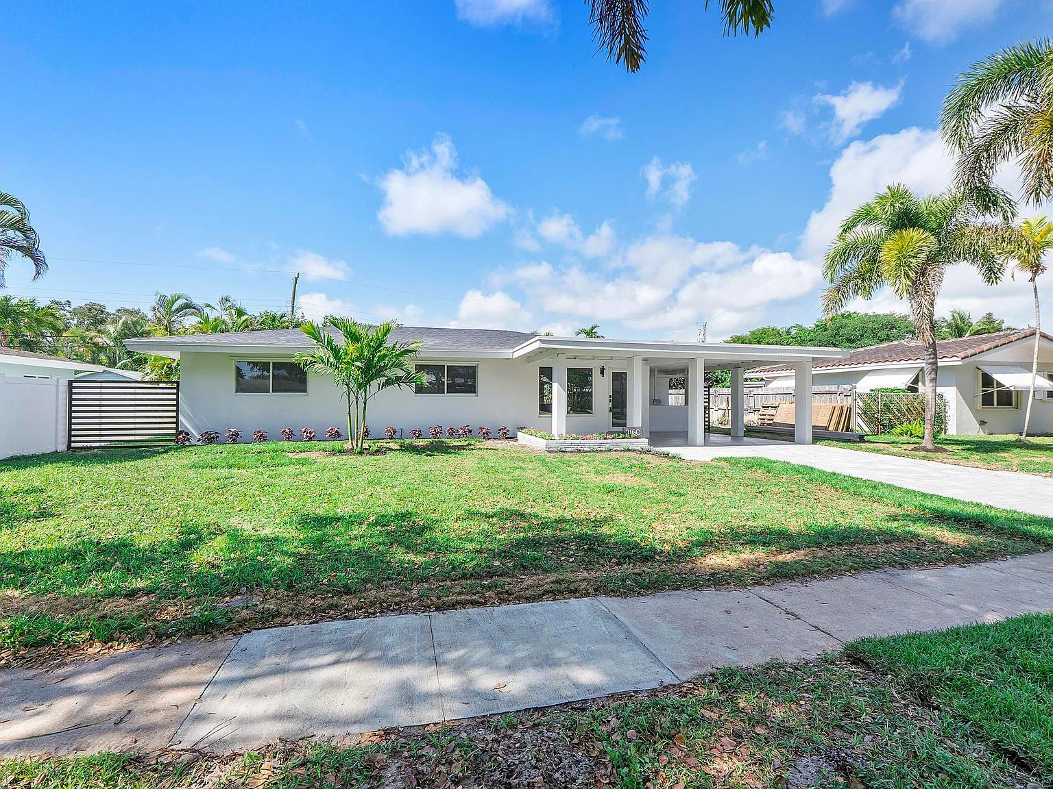 3 bed, 2.0 bath, 1282 sqft, $4,200 — Photo 4