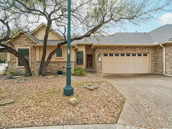 2nd image of 13700 Layton Loop