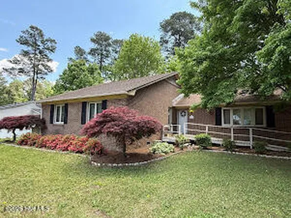 314 Sumner Avenue, Roseboro, NC 28382
