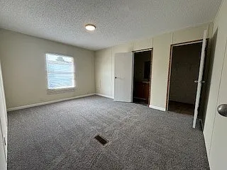 815 Monroe Ln — Photo 8
