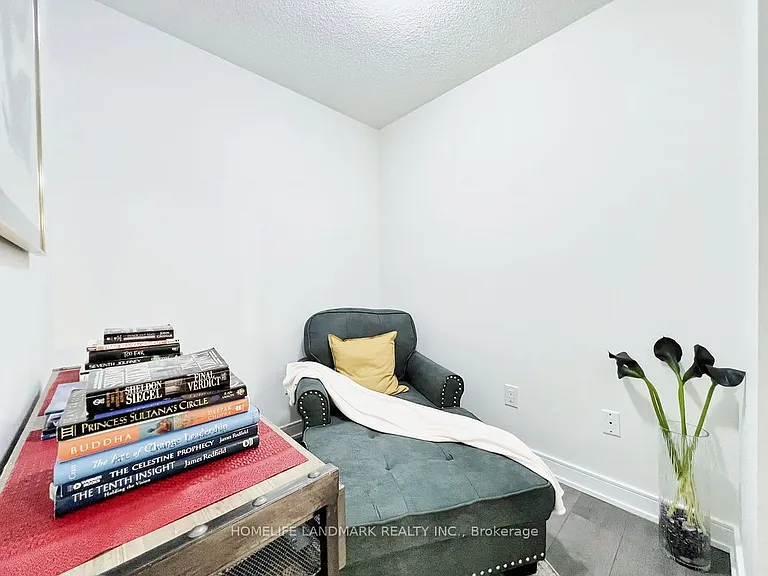 525 Adelaide St W #1620 — Photo 44