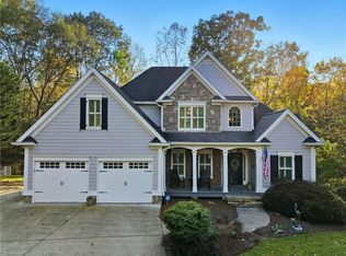 600 Forest Pine Dr, Ball Ground, GA 30107