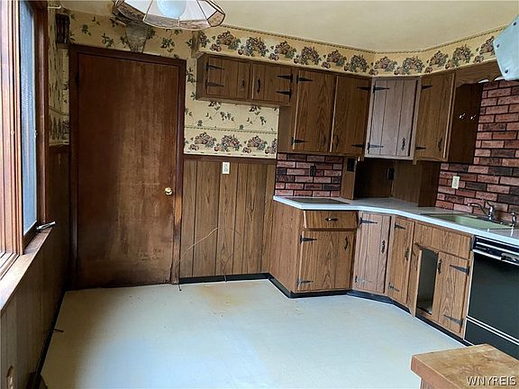 2nd image of 103 Ebenezer Dr