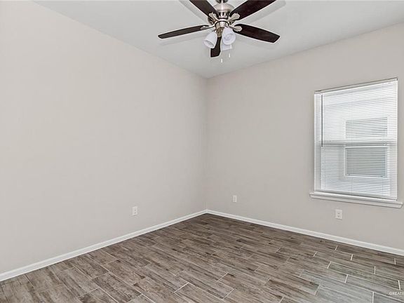 3rd image of 1304 W Sucre Dr #3