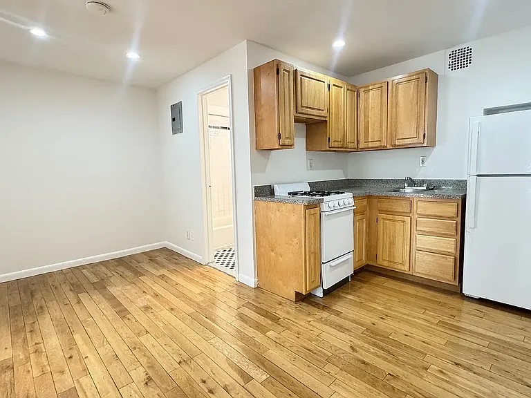 157 E 3rd St #2B — Photo 6