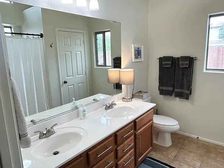 16028 W Meade Ln — Photo 9