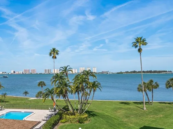 100 Oakmont Ln APT 402, Belleair, FL 33756