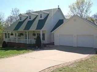 3007 Pioneer Point Rd, Galena, MO 65656
