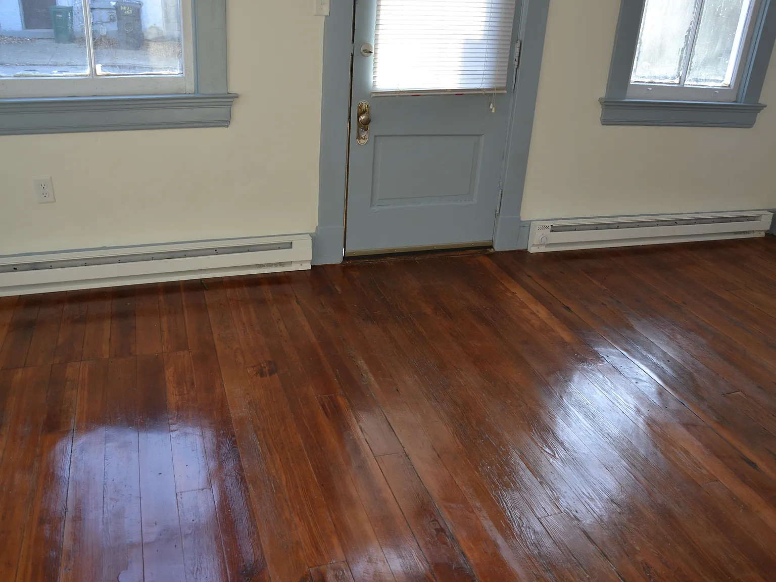 1 bed, 700 sqft, $995 — Photo 4