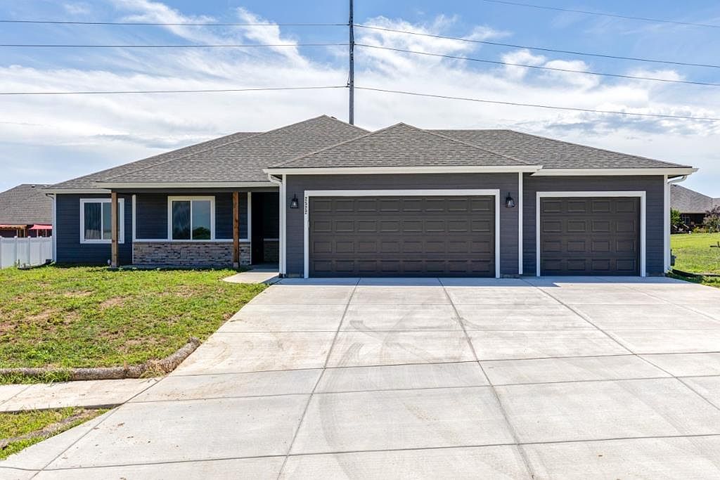 2522 Rosebud Ln, Salina, KS 67401 MLS 207016 Zillow