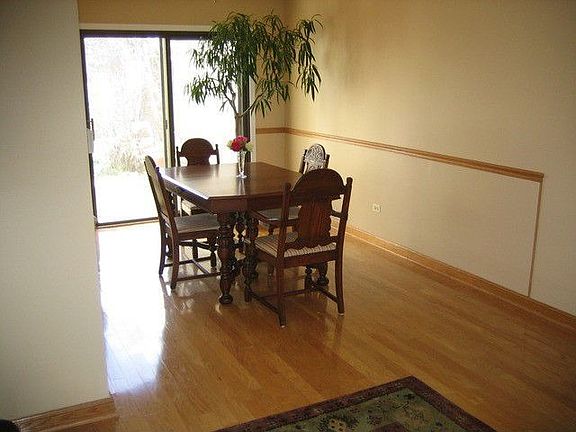 3rd image of 260 Hearthside Dr